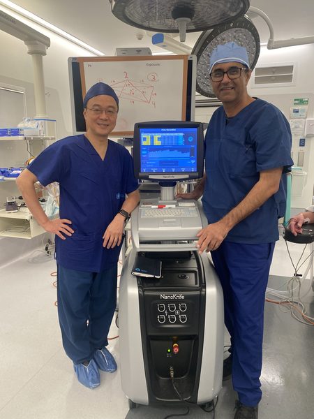 NanoKnife procedure in theatre